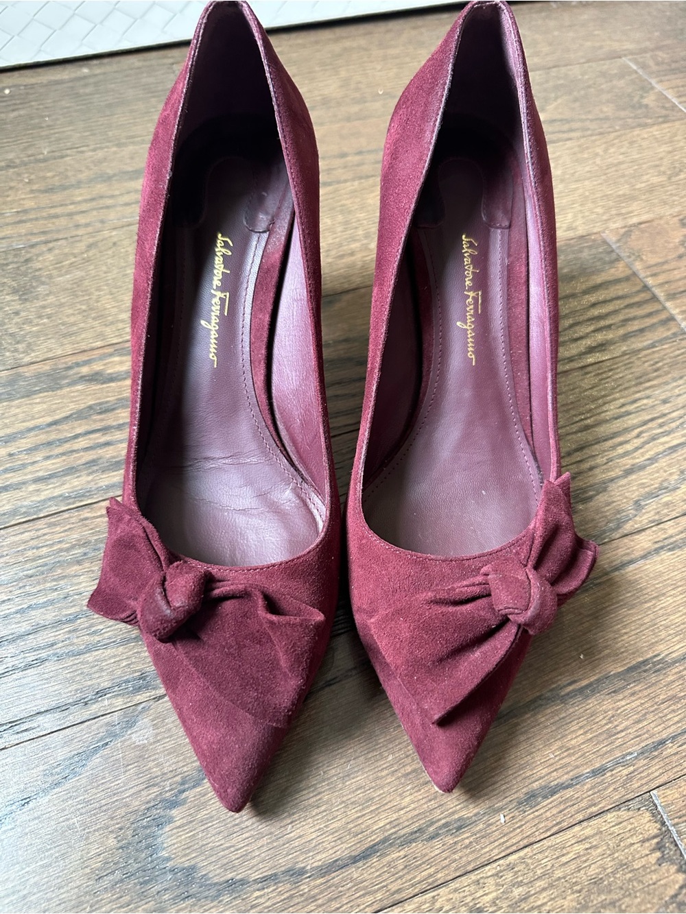 Salvatore Ferragamo Burgundy Suede Pointed-Toe Knot Pumps - Picture 11 of 11